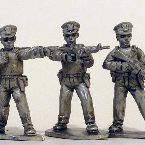 http://crossoverminiatures.com/figures/wp-content/uploads/2013/10/cops-at-the-ready.jpg